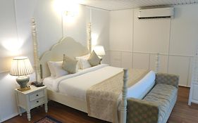 The Heritage Club - Tripura Castle Hotel And Spa